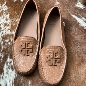Tory Burch Leather Flats 55810